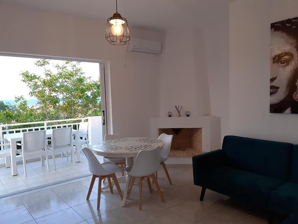 Retreat Apartments In Drosia - 2 Bedrooms Apartment Makris Gialos  Экстерьер фото
